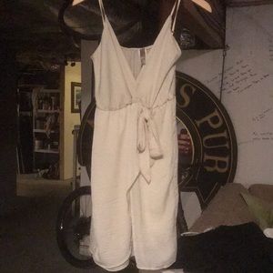 Super chic cream dress